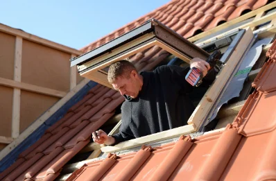 Pose de fenêtres de toit Velux à Ollé
